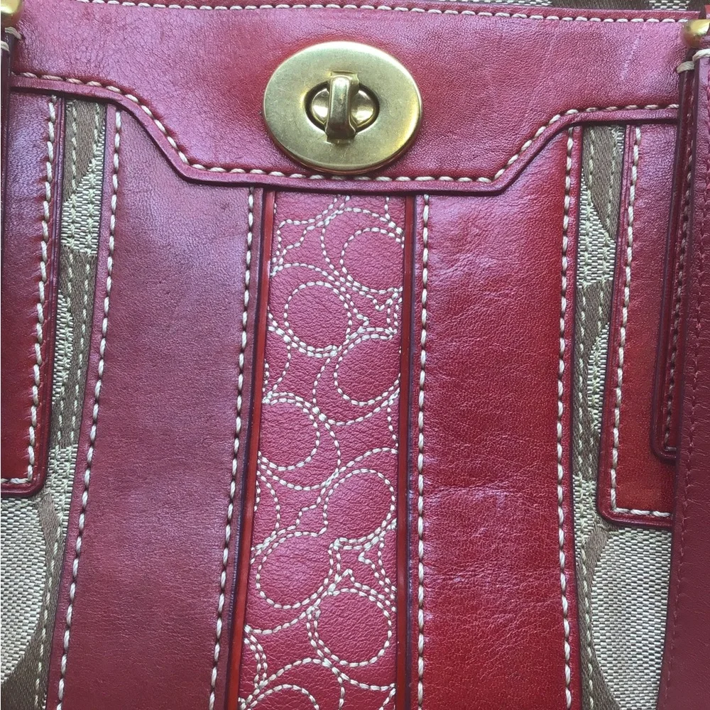 Coach Crimson  Hamptons Signature Red Large  Carryall